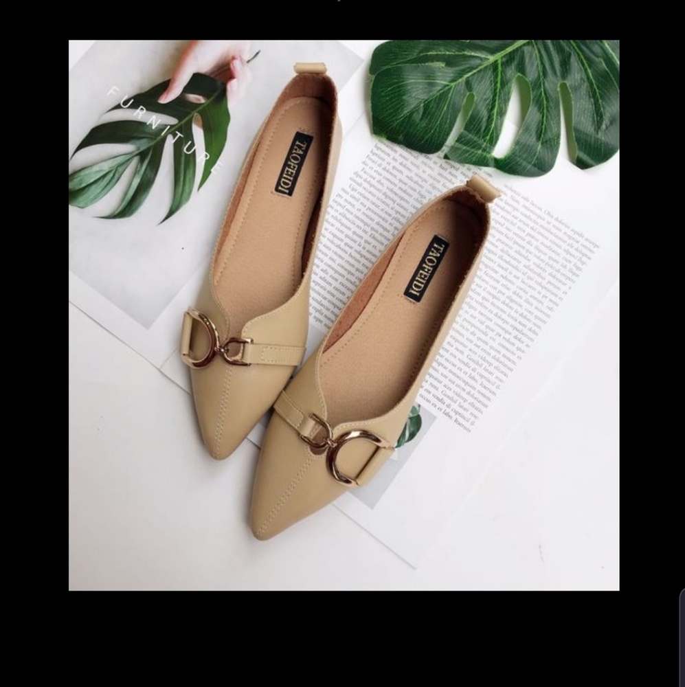 New Size 6 Flats